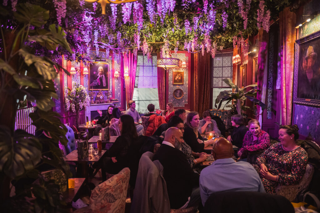 Mr Fogg’s Saloon at Botanical Tavern – Fitzrovia gallery image